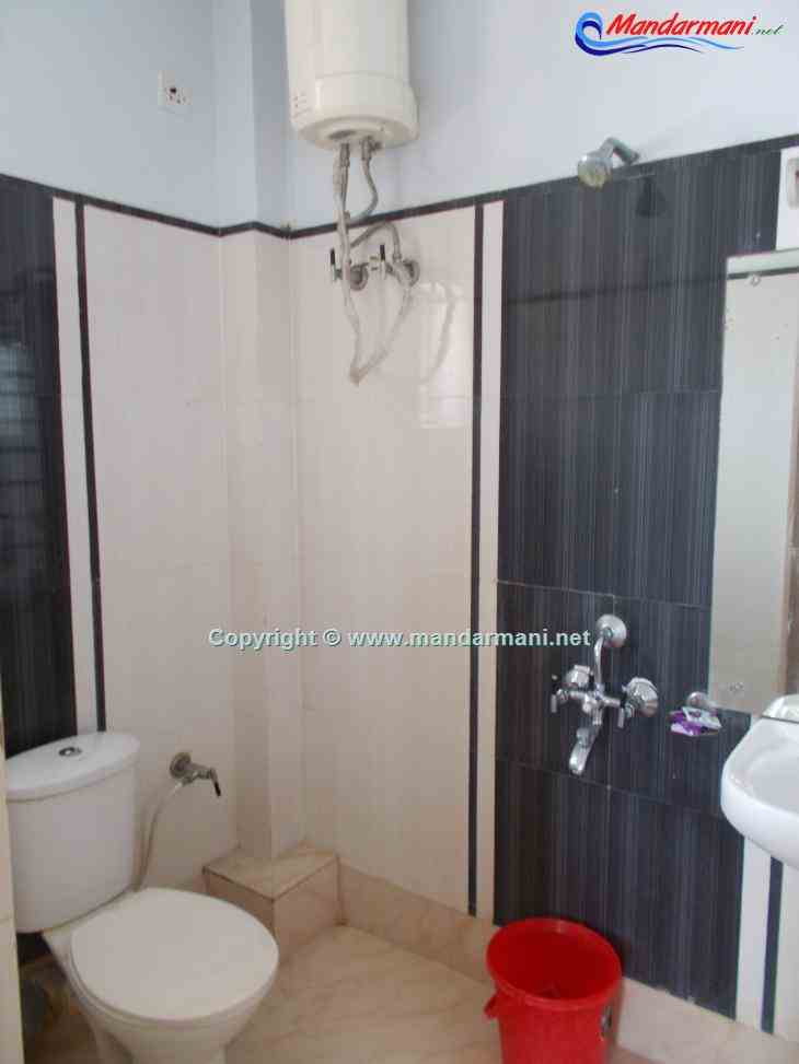 Arya Beach Resort - Clean Bathroom - Mandarmani