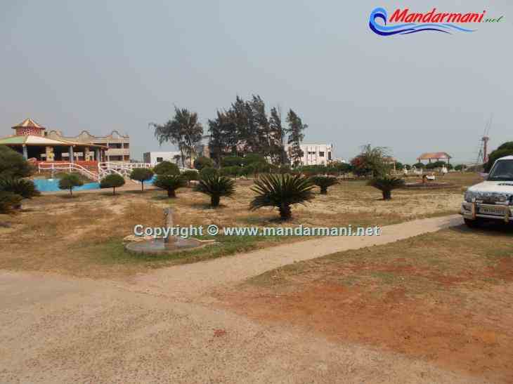 Dream Hut Resort - Parking - Mandarmani