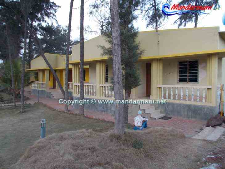 Samrat Holiday Inn - Cottage - Mandarmani