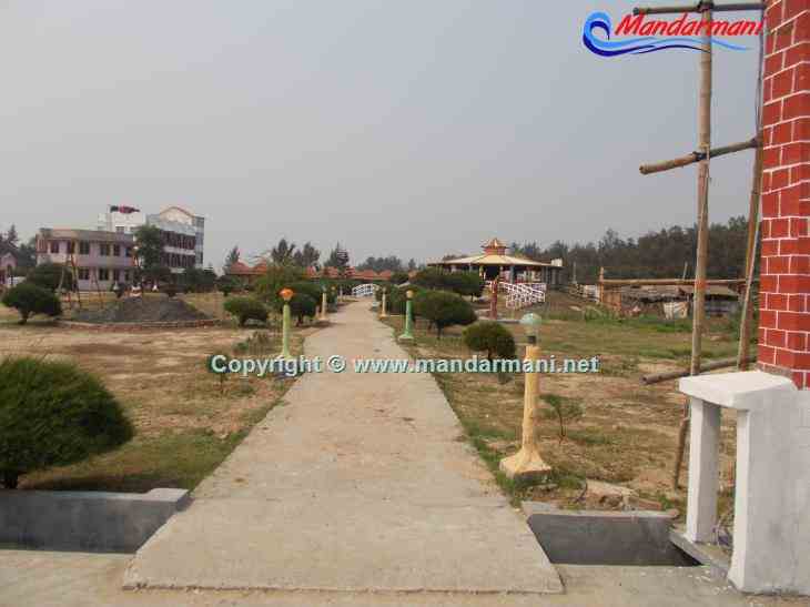Dream Hut Resort - Front - Side - Mandarmani