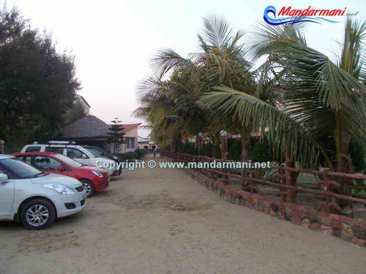 Hotel Dreamland - Parking Area - Mandarmani